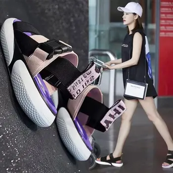 Sandalai moterų atsitiktinis medžiaga butas 2019 m. vasarą naujų korėjos versija laukinių mados paplūdimio bateliai