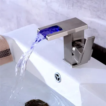 Vonios Baseino Maišytuvas LED Šiuolaikinio Vandens Bakstelėkite Nikelis/Chromas Kriaukle Bakstelėkite Krioklys, Maišytuvas, LED Šviesos Maišytuvas Kranas Unikalaus Dizaino Torneira