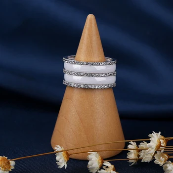 Nauja Dvigubo Sluoksnio Keramikos Žiedas Su Kalnų Krištolas, Spindintis Moterų Klasikinis Juoda Balta Bižuterijos Vestuves Prabangus Žiedas