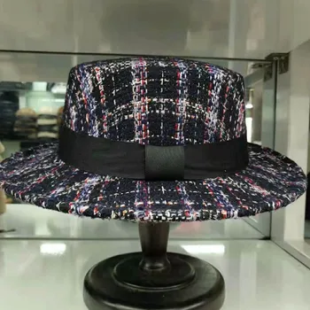QDKPOTC 2019 m. Rudenį, Žiemą Naujas Moterų Pledas Fedoras Naujausias Mados Mažas Kvapnių Vėjo Flat Top Hat Hepburn Vėjo Audinio Dangtelis