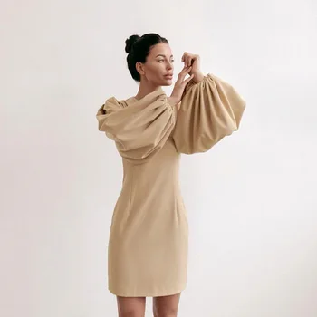Suknelė 2020 nauji moteriški drabužiai rudens-žiemos mados Seksualus Vidutinio juosmens apvalios kaklo žibintų rankovėmis derliaus Trumpos suknelės