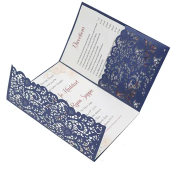 Tamsiai mėlyna vestuvių kvietimai nėrinių vestuvės kortelės pjovimas lazeriu tri sulenkite kortelės kvietimą vestuvių su kišenėje
