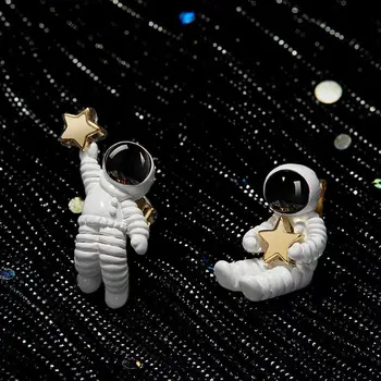 Gražus Dangus Kosmosą Astronautas Su Stud Star Stud Auskarai Korėja Kūrybos Mielas Nesimetriškas Auskarai Moterims, Papuošalai Karšto