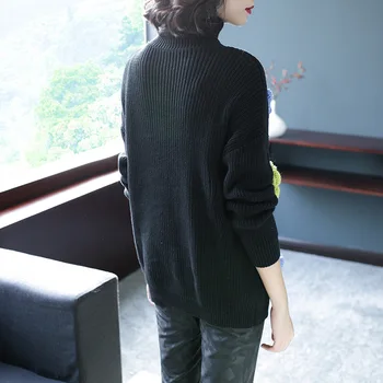 Karšto Pardavimui, iki 2018 m. pavasario Mados naujų moterų megztinis juoda apykakle temperamentas siuvinėjimo laisvas megztinis moterims
